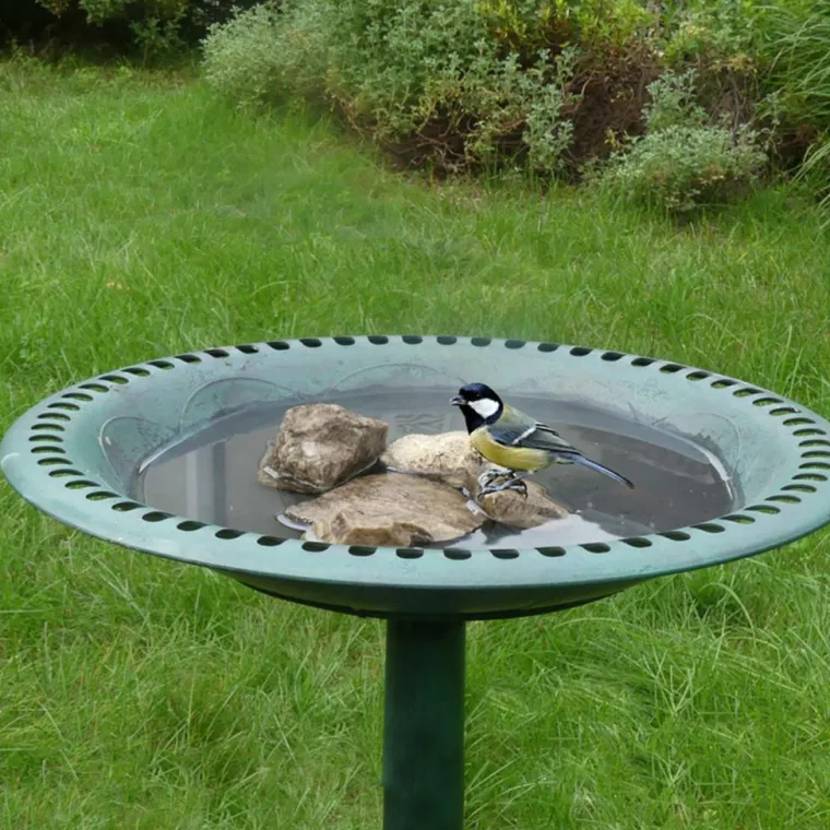 Outlet NATURES MARKET Abreuvoir sur pied coloris vert en plastique recyclé