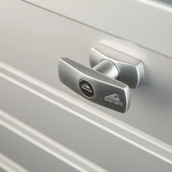 Best BIOHORT Coffre de jardin 160 en acier galvanisé coloris argent métallisé - 160 x 79 x 83 cm