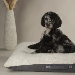 Discount SCRUFFS Couchage pour chien coloris gris coussin Eco Eden - Taille M 80 x 60 cm