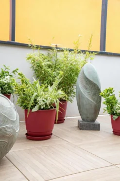 Best EDA Pot en matière recyclée coloris rouge cerise Poetic Joy 50 - Ø 48,8 x H 40,6 cm